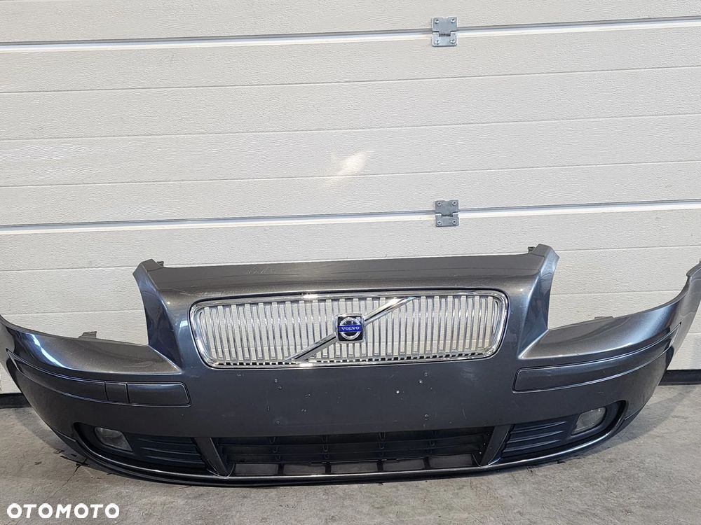 VOLVO V50 zderzak przód kompletny halogeny - 1