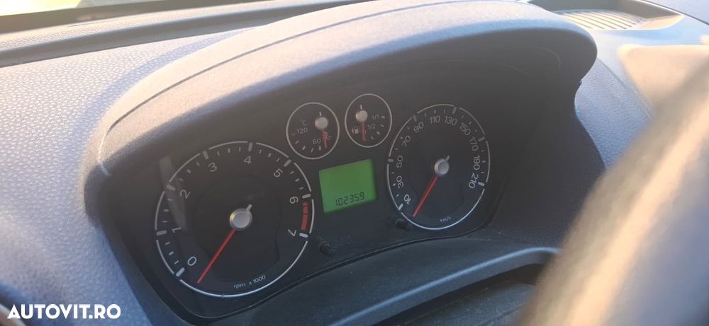 Ford Fiesta - 7