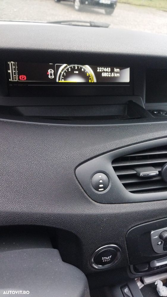 Renault Scenic - 5