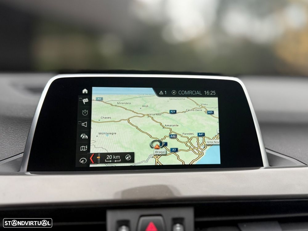 BMW X1 16 d sDrive Auto Line Sport - 30