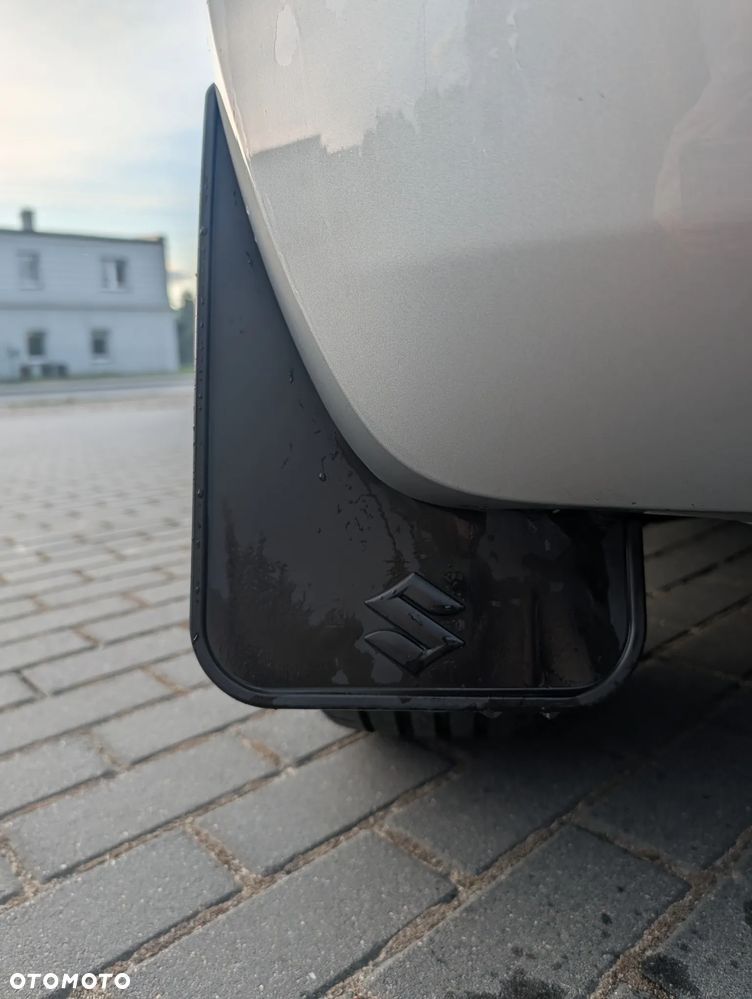 Suzuki Swift - 4