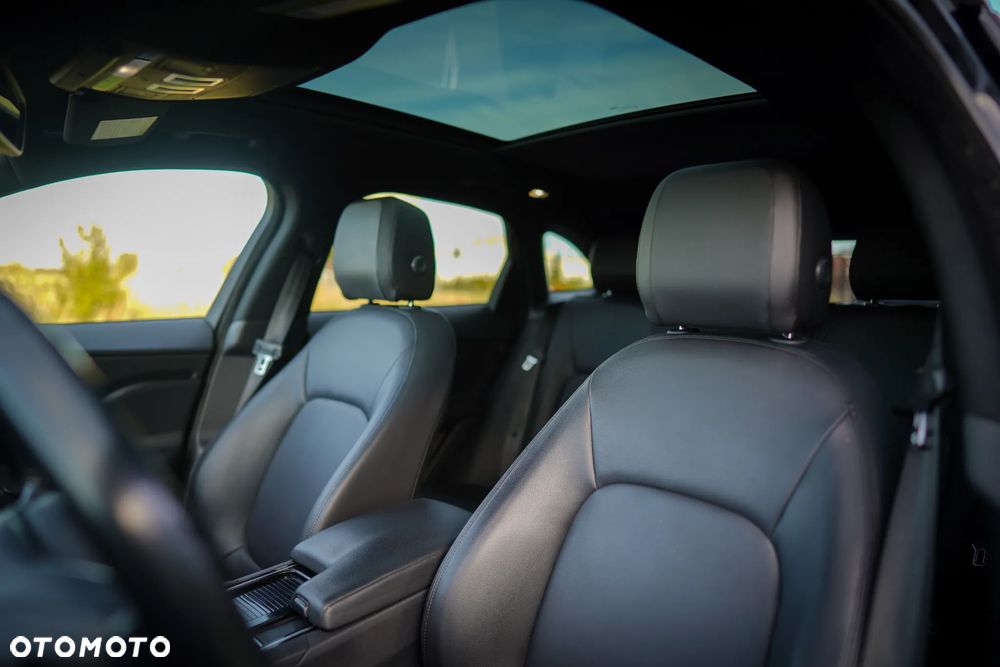 Jaguar F-Pace - 18