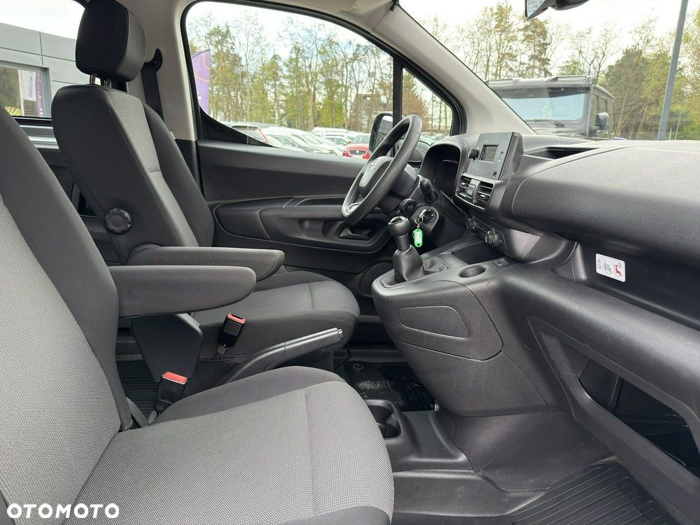 Toyota Proace City - 22