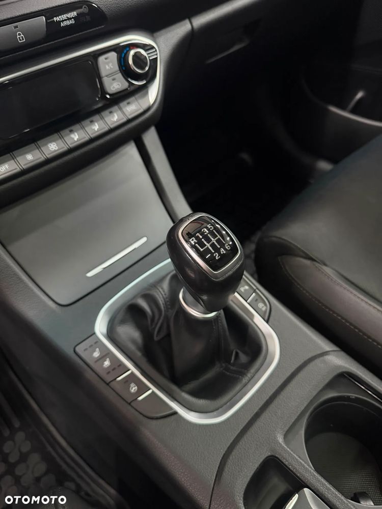 Hyundai i30 1.4 T-GDI Premiere Luxury - 7