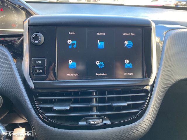 Peugeot 2008 1.2 PureTech Style - 8