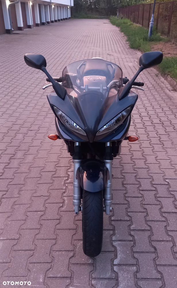 Yamaha FZ6 - 5