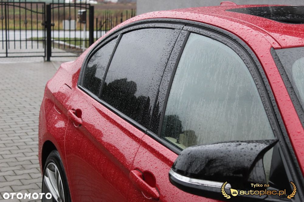 BMW Seria 3 328i Luxury Line - 4