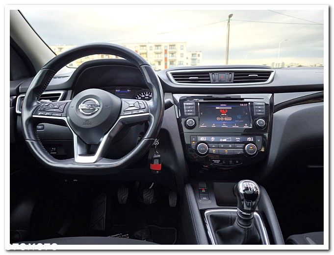 Nissan Qashqai 1.3 DIG-T N-WAY - 31