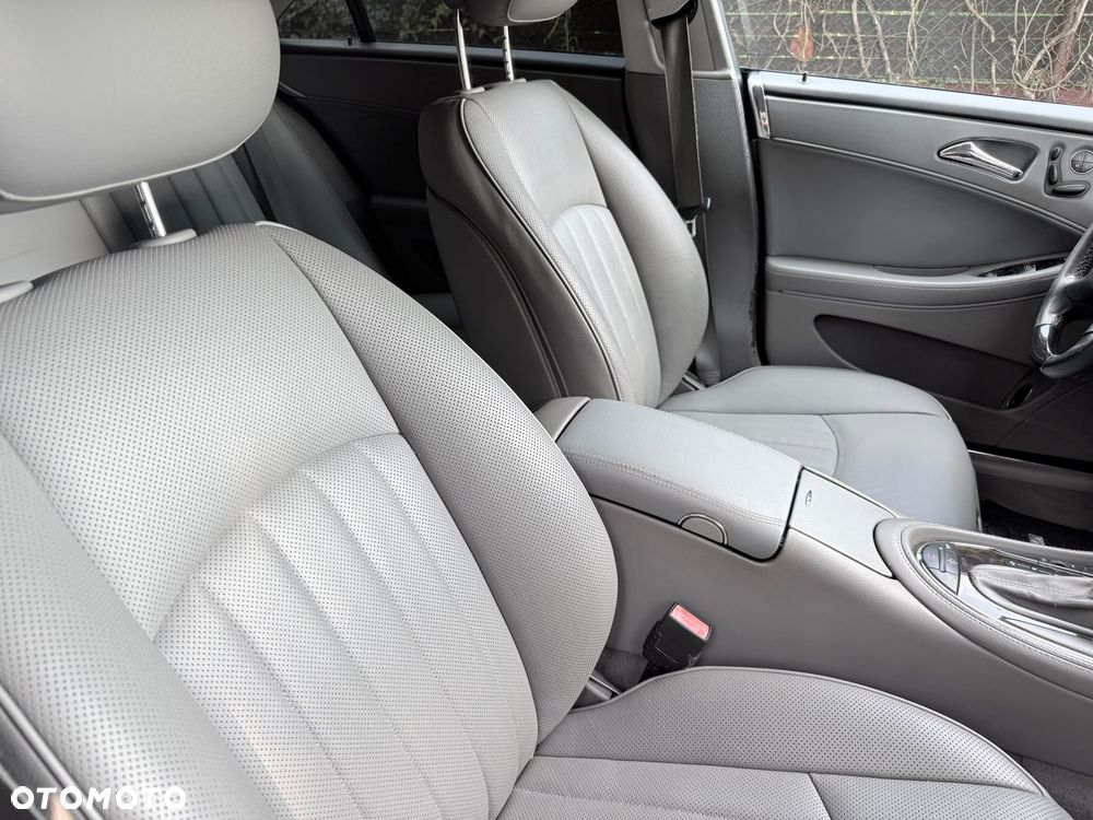 Mercedes-Benz CLS - 21