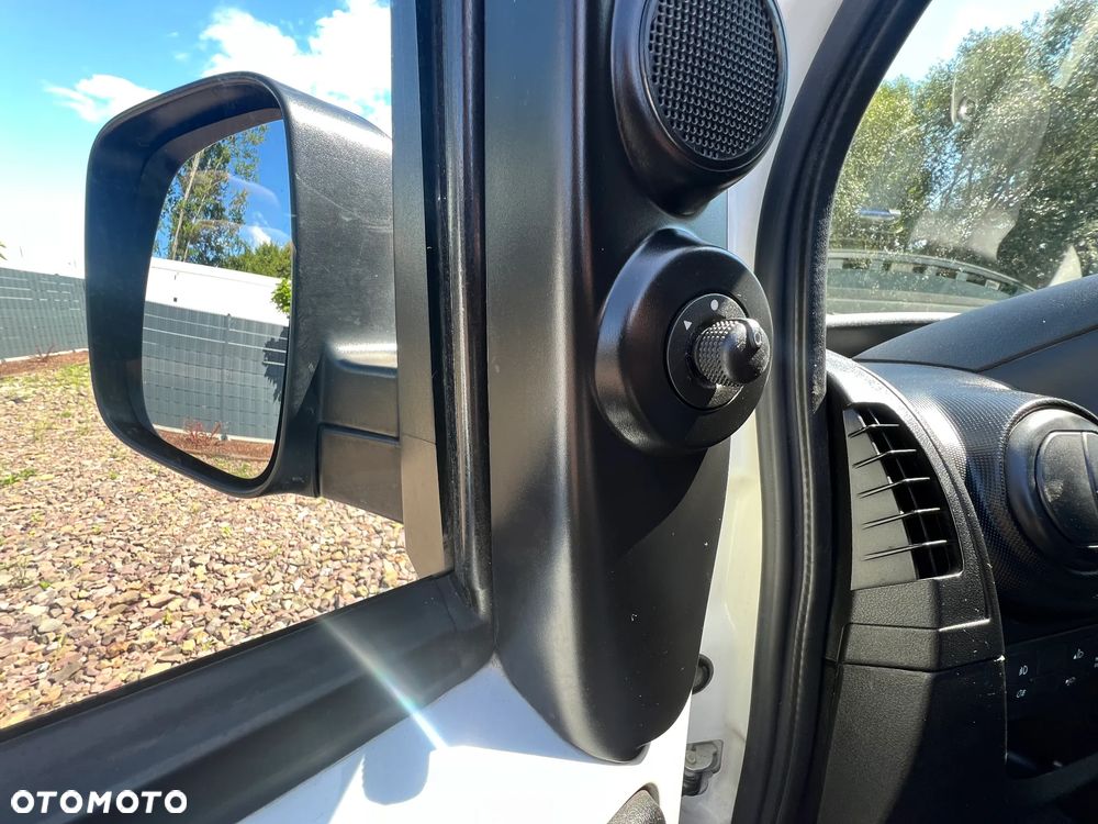 Fiat Qubo - 12