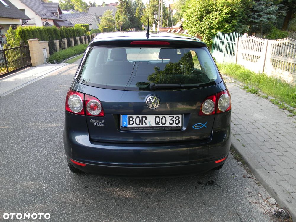Volkswagen Golf 1.6 TDI BlueMotion Technology Comfortline - 17