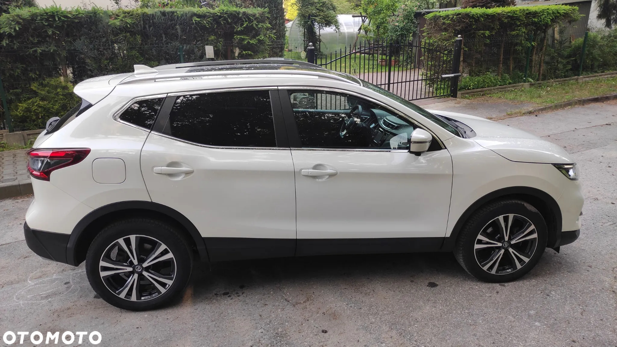 Nissan Qashqai 1.2 DIG-T N-Connecta Xtronic - 20
