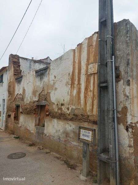 Vendo terreno urbano com ruinas - Grande imagem: 5/7