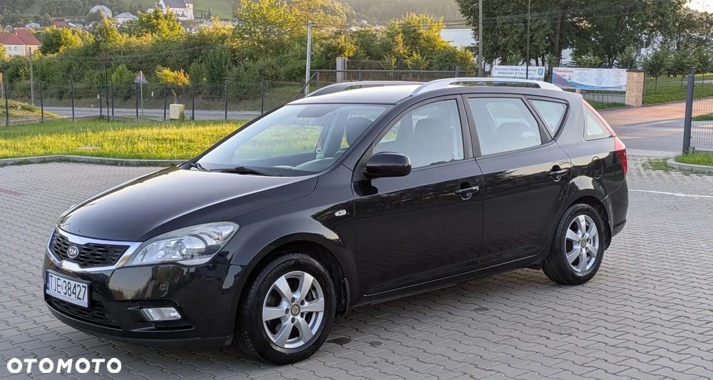 Kia Ceed Cee'd 1.6 Crdi Comfort + - 1
