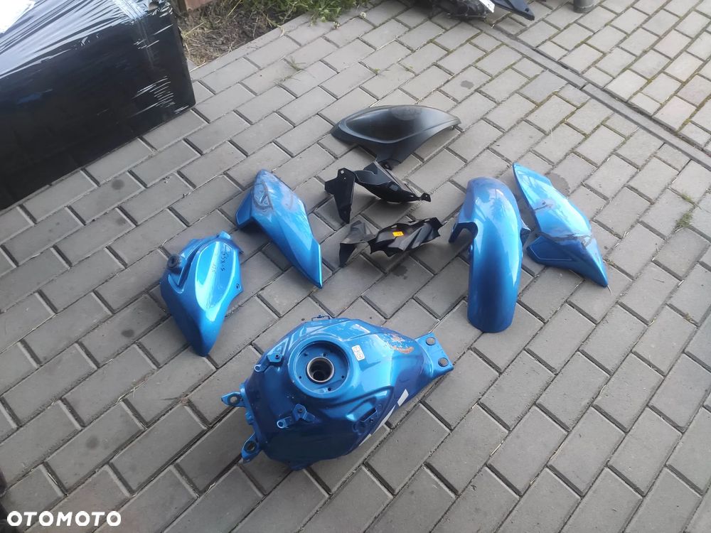 EU Bak Zbiornik Osłona Owiewka Bok Suzuki GSXS GSX S 125 17- - 1