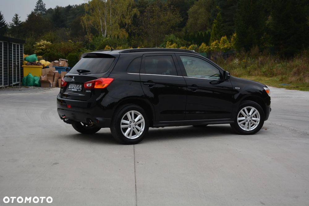 Mitsubishi ASX - 10