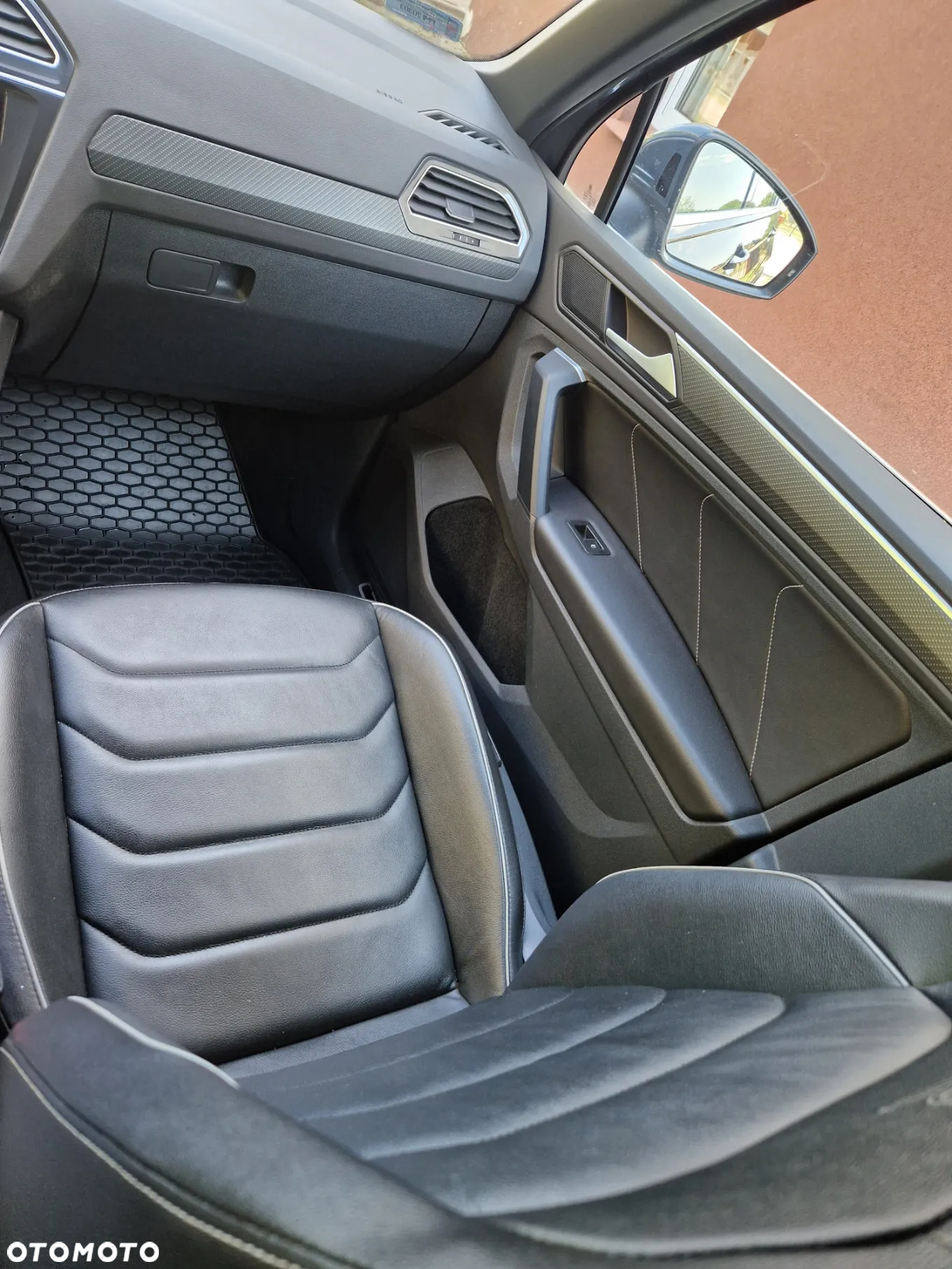 Volkswagen Tiguan 2.0 TDI SCR 4Mot R-Line DSG - 35