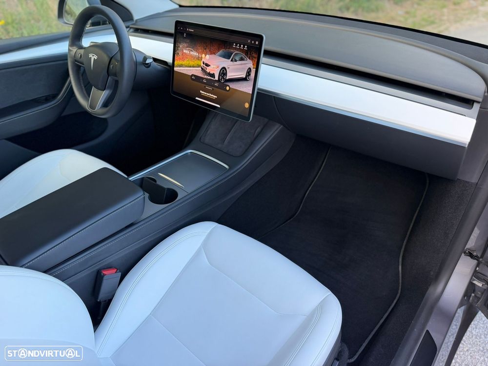 Tesla Model Y Long Range Tração Traseira - 47