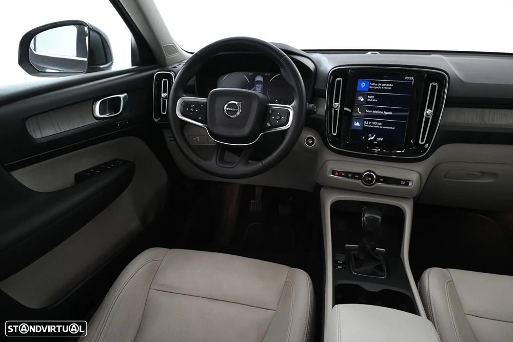 Volvo XC 40 2.0 D3 - 16