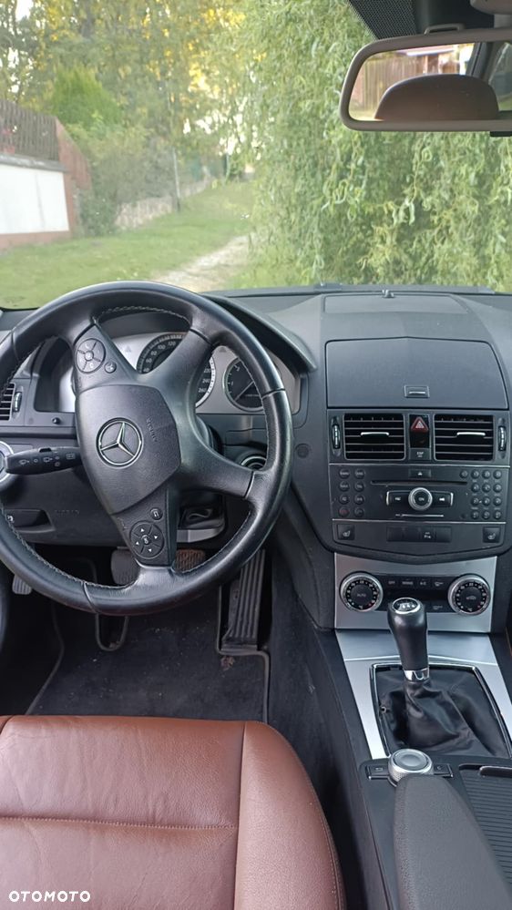 Mercedes-Benz Klasa C 200 CDI Avantgarde - 15