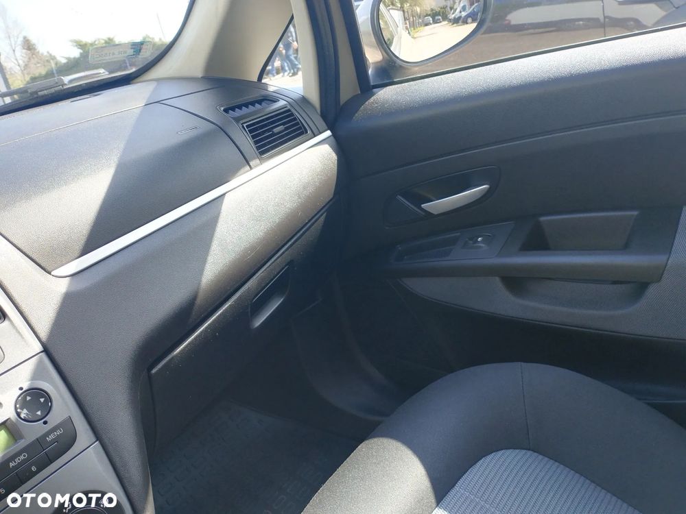 Fiat Linea 1.4 Dynamic - 19