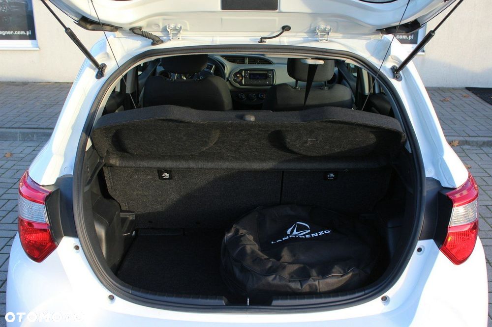 Toyota Yaris - 7