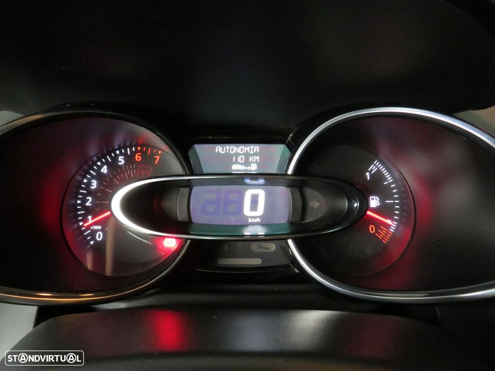 Renault Clio 0.9 TCe Limited - 19