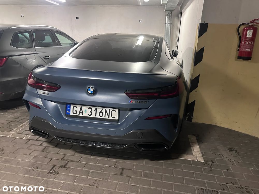 BMW Seria 8 - 8