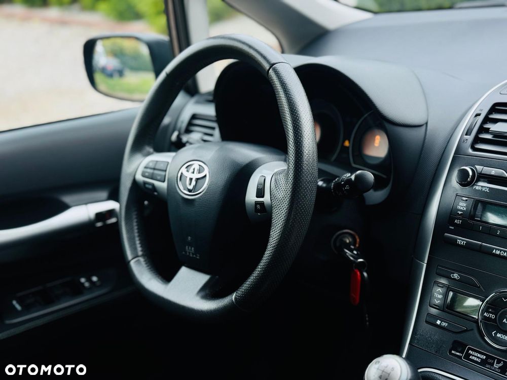 Toyota Auris - 7