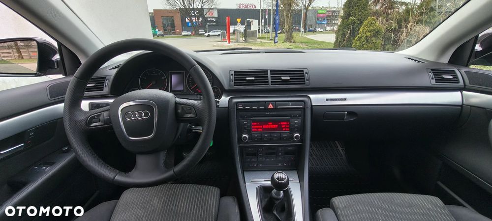Audi A4 Avant 2.0 T FSI quattro - 18