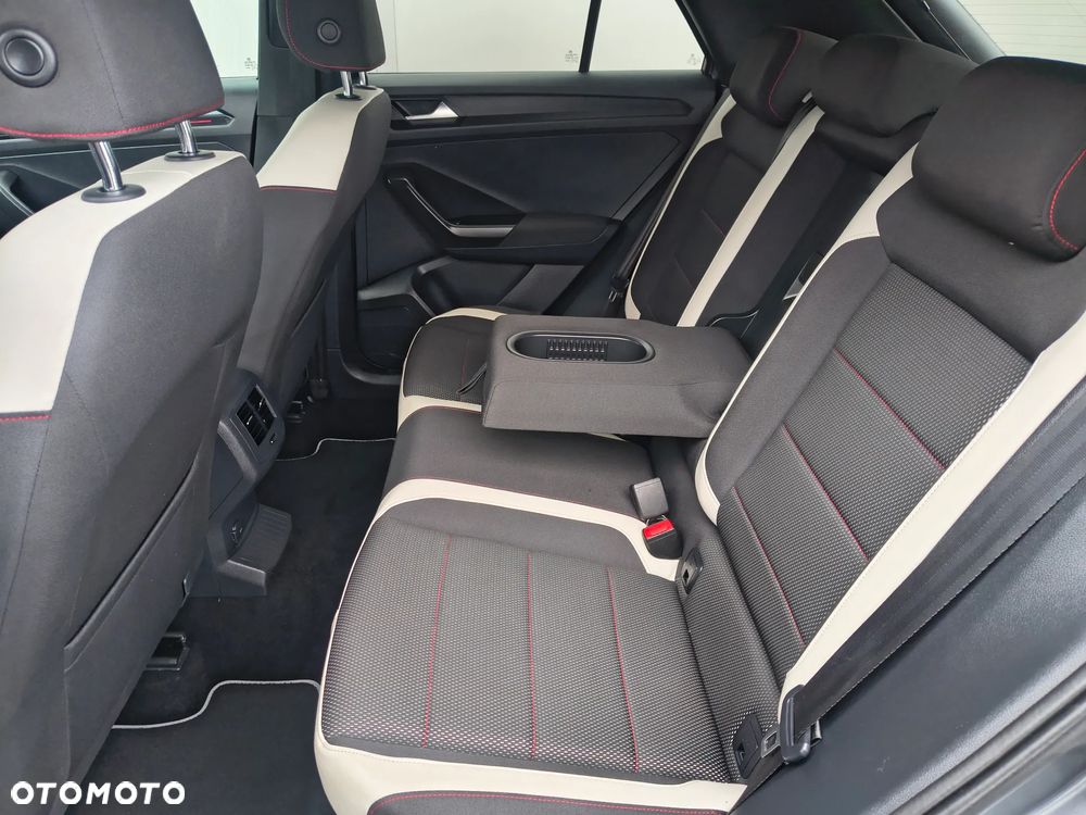Volkswagen T-Roc 1.5 TSI ACT Advance DSG - 17