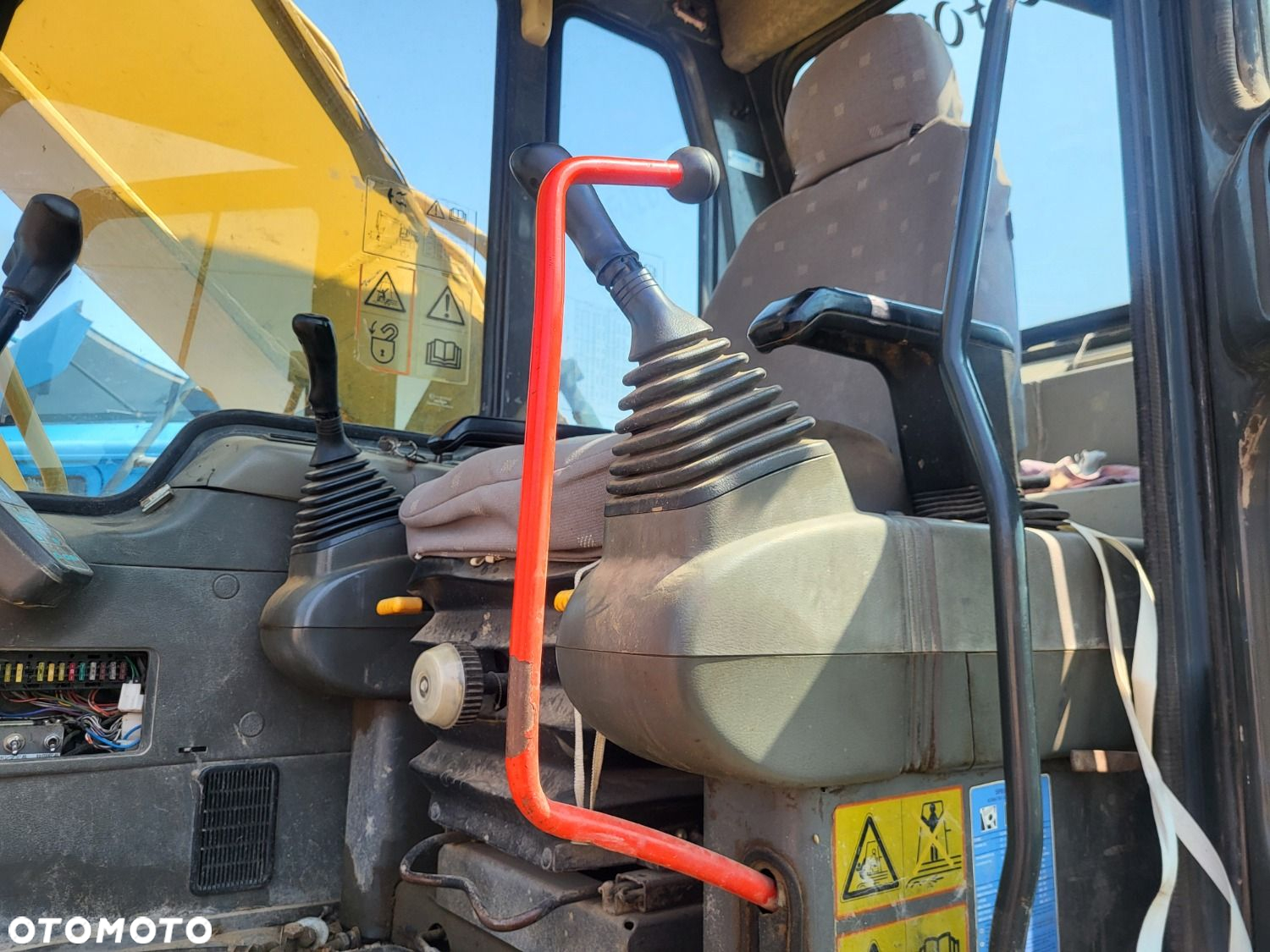 Komatsu Pc210Lc-6K - 28