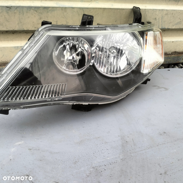 MITSUBISHI OUTLANDER LAMPA PRZÓD LEWA EUROPA KOMPLETNA ZWYKŁA