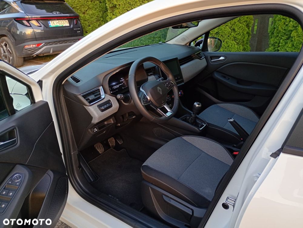Renault Clio - 18