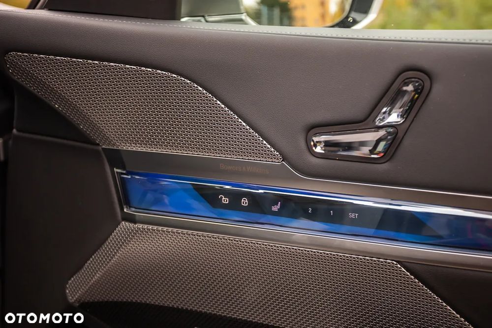 BMW Seria 7 740d xDrive sport - 24