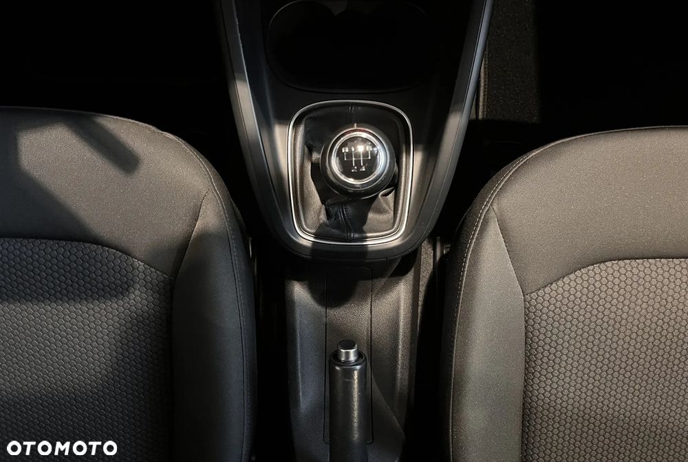 Audi A1 Sportback 1.6 TDI S line Sportpaket - 16