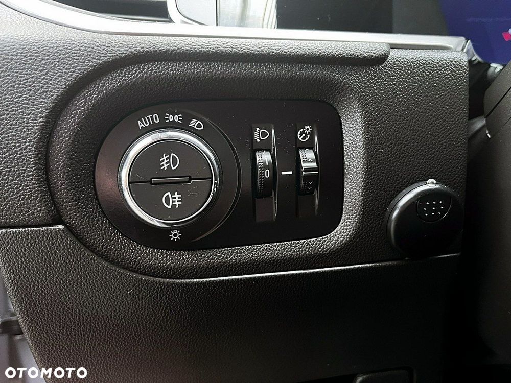 Opel Grandland - 17