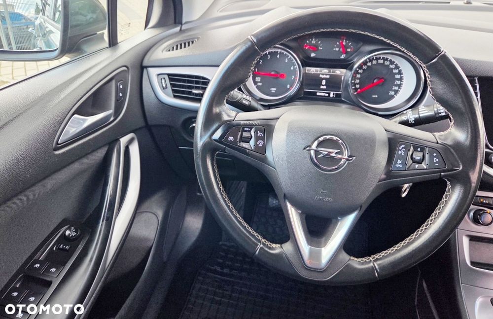 Opel Astra 1.4 Turbo 120 Jahre - 37