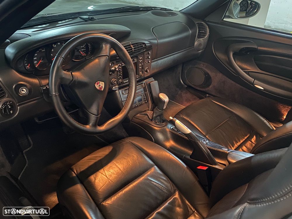 Porsche 911 Série F - 13