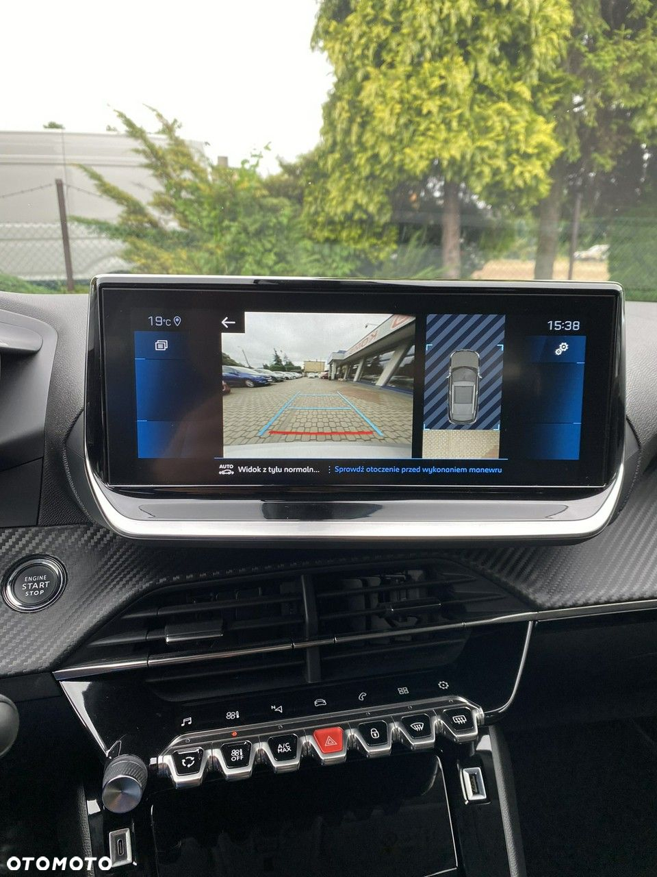 Peugeot 2008 BlueHDi 110 Allure - 26