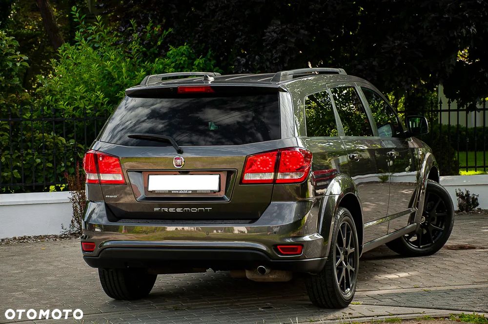 Fiat Freemont 2.0 Multijet 16V DPF Automatik Allrad Black Code - 16