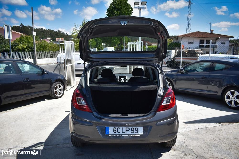 Opel Corsa 1.2 Connect - 12