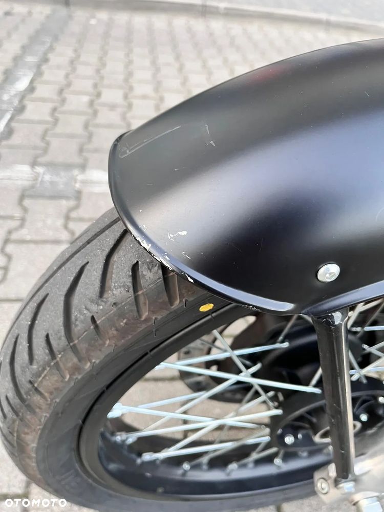 Royal Enfield Bullet - 2