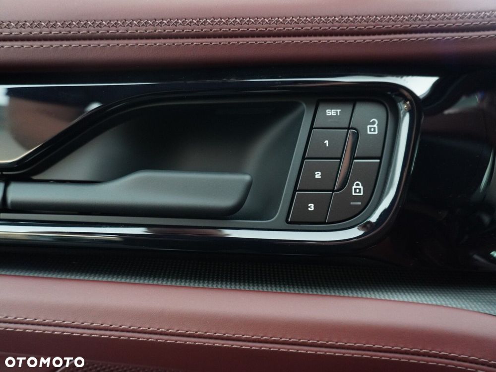 Porsche Panamera Turbo S E-Hybrid PHEV - 24