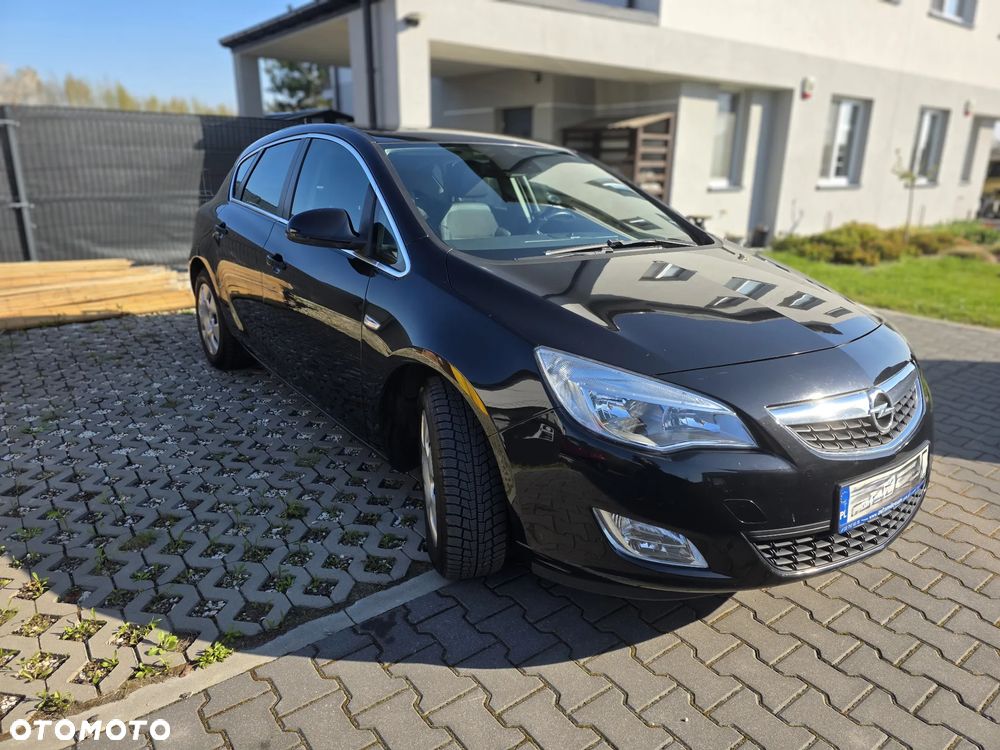 Opel Astra 1.6 Cosmo - 1