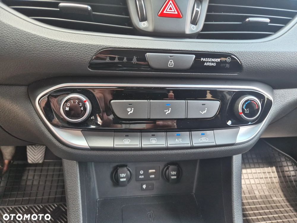 Hyundai i30 1.4 T-GDI Intro Edition - 20