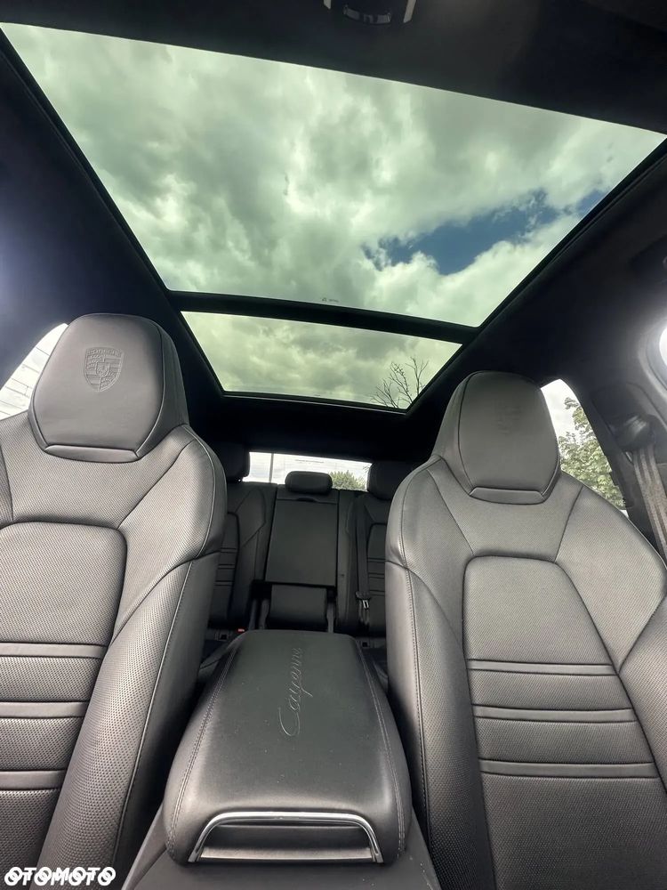 Porsche Cayenne - 27