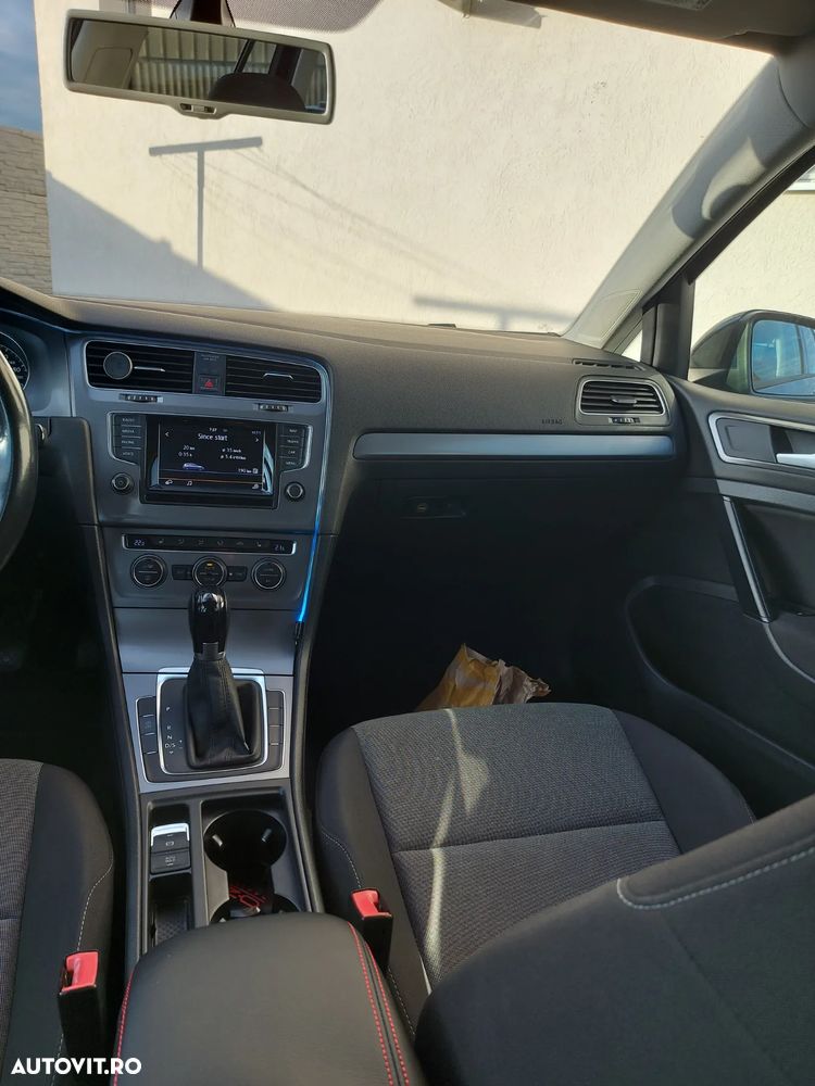 Volkswagen Golf 1.6 TDI BlueMotion Technology DSG Trendline - 10