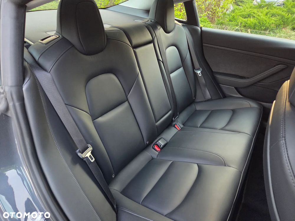 Tesla Model 3 Standard Reichweite Plus Hinterradantrieb - 14