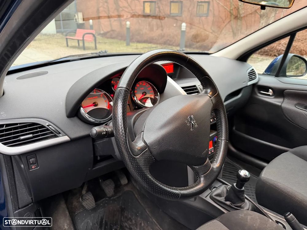 Peugeot 207 1.4 16V Premium - 7